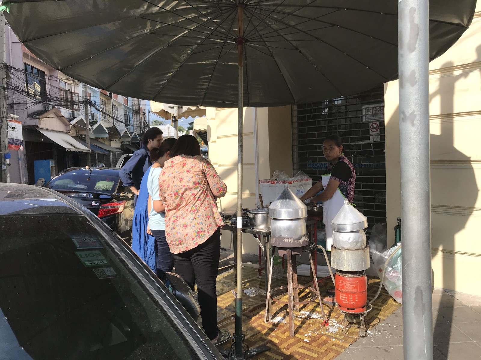 カオクリアップ パークモー タイ菓子 日曜 OLDCITY (15)