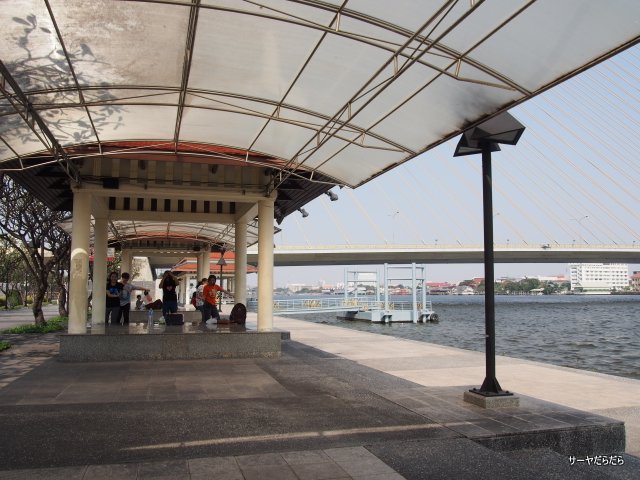 ラマ8世公園 RAMA 8 park バンコク