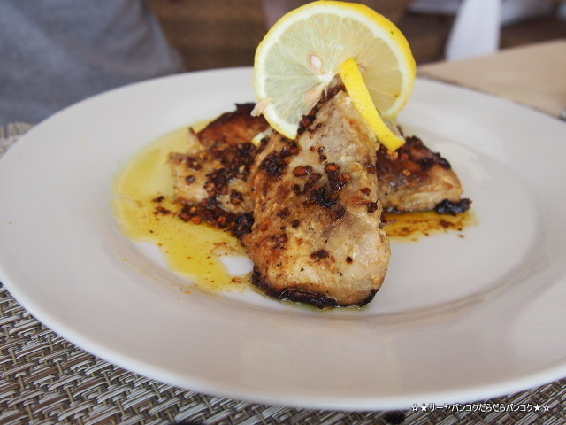 Calypso Restaurant & Bar at ボラカイ島 White Beach沿い