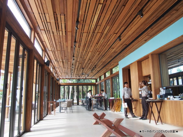 Rak Talay Beach Bar and Restaurant (2)