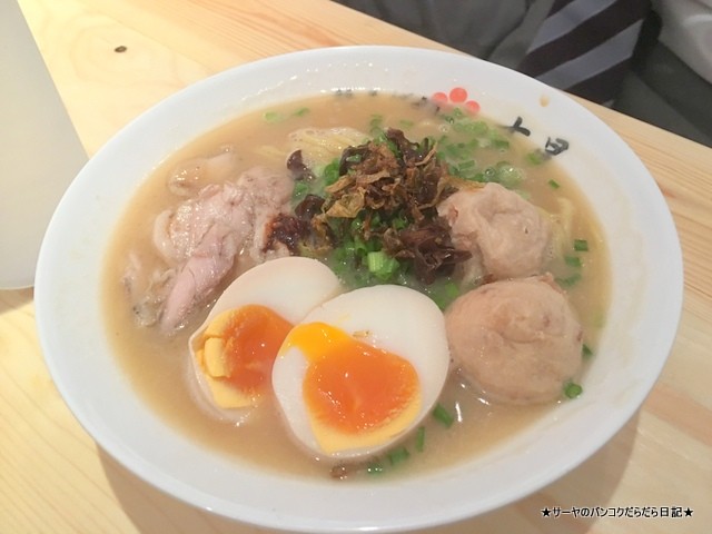 七星 ラーメン バンコク 白湯 (7)