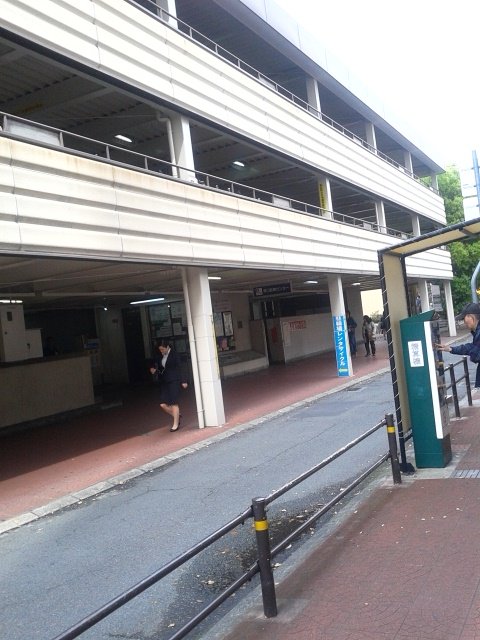 5c837452.jpg