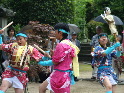 なむでん踊り