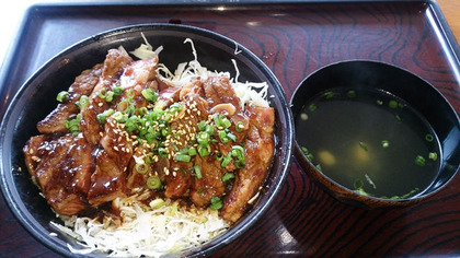 ブッチャーステーキ丼