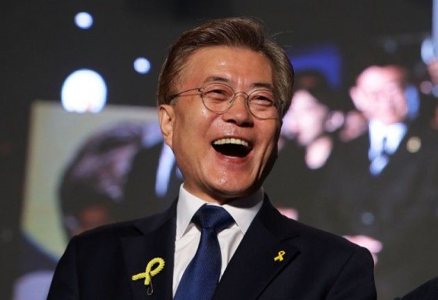 【ノーベル平和賞】文大統領、受賞の為にスケジュールを空けコメントも準備してた模様w