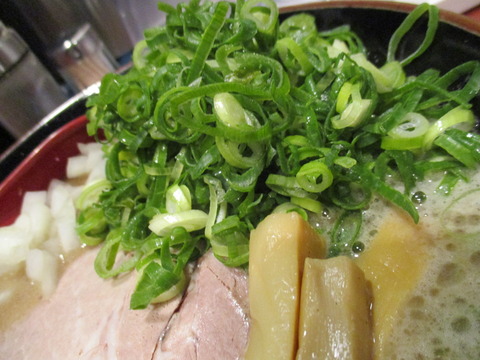 16 ら~めん 豚鬼 ぐ