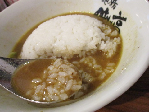 08 麺の房 味わい 崩しながら