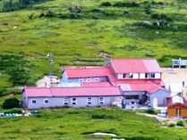 ⑧太郎平小屋 5