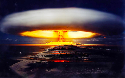 Tsar-Bomb-explosion