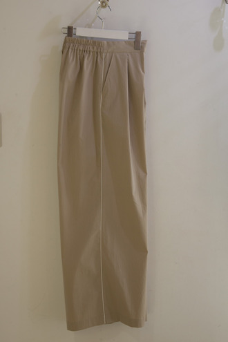 BS8R3203