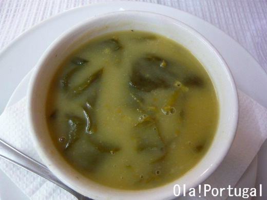 ポルトガル料理:Sopa de Espinafres (ホウレン草のスープ)