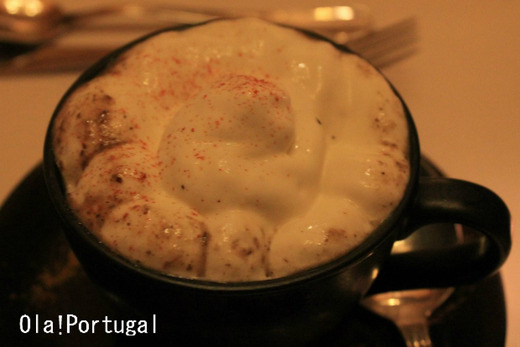 ポルトガル料理:Capuccino de Cogumelos (キノコのカプチーノ)