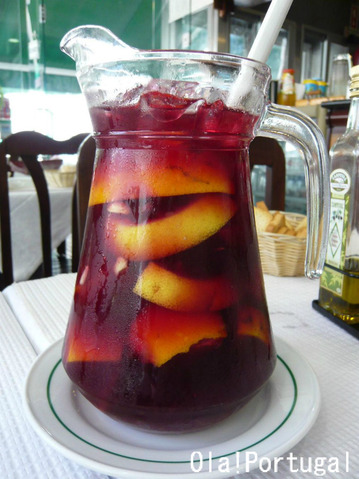 Cacilhas カシーリャスで飲んだSangria サングリア
