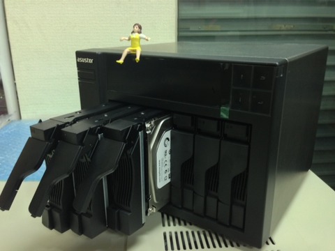 HDD130704