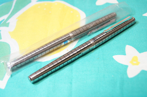 4aa57777-s.jpg