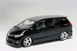 製作中】アオシマ 1/24 エスティマ アヴァンツァーレ GSR 1/24