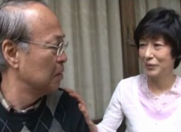 70歳になったお父さんとの老人夫婦の生活だけでは満足出来ないおばあちゃん!