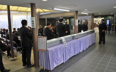 堺市立斎場 大式場での葬儀の様子