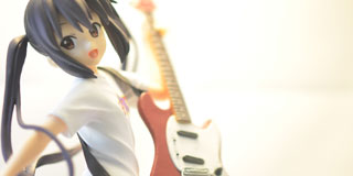 あずにゃんのフィギュア買ったったｗｗｗｗｗｗｗ