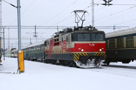 1102 (18)