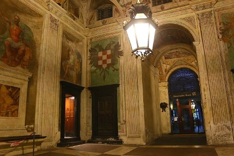 2009 (10)