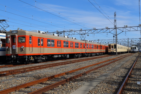 1015 (12)