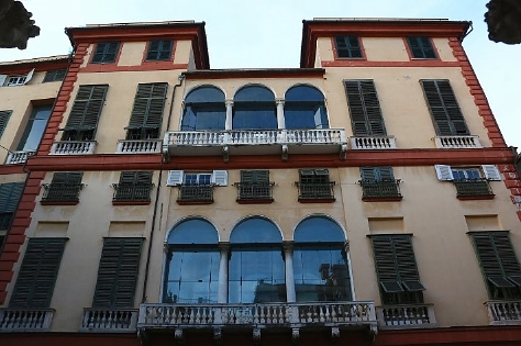 2009 (31)