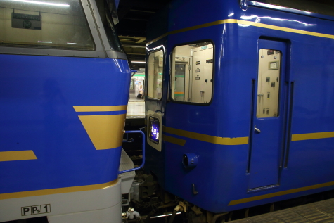 A16R8722