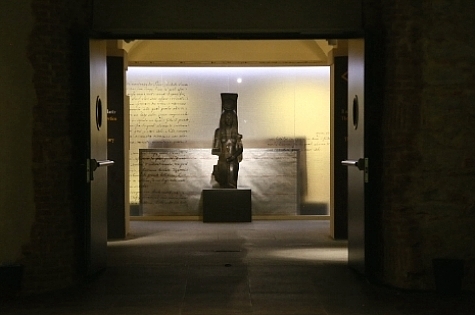 1751 (5)