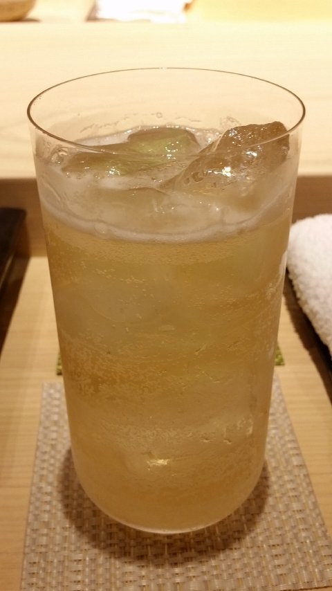 2015 (32)