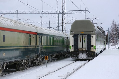 1102 (7)