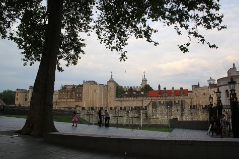 1942 (3)