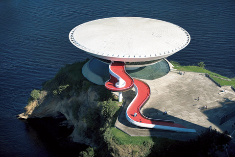0714OscarNiemeyer_666