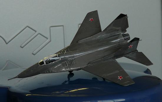 mig1070051