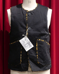 eg2018fw_208_Black_01