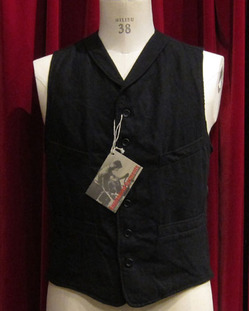 eg2013fw_116_Blk_01