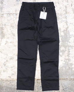 eg2018fw_336_black_01