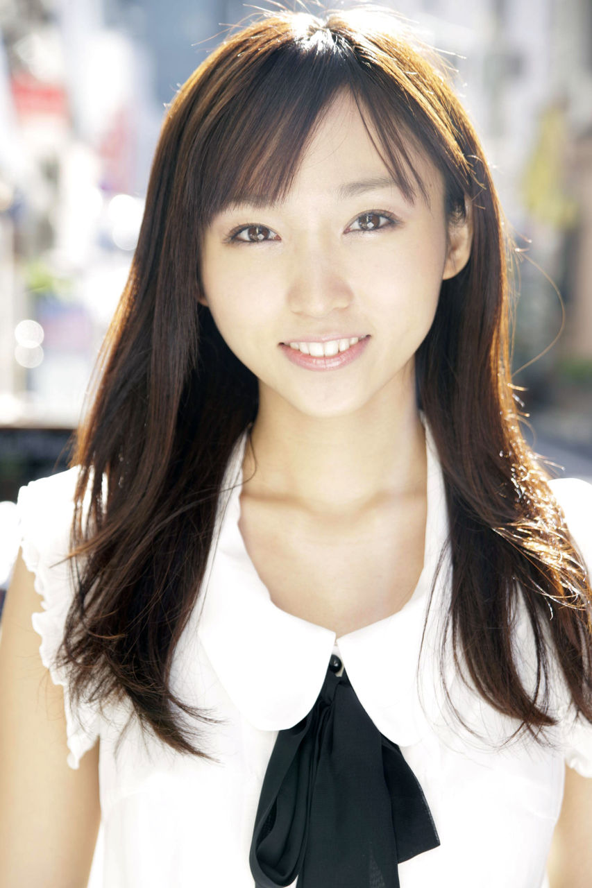 貧乳程ではないにしろ大きくないおっぱいを何と称したら良いのだろうか?7