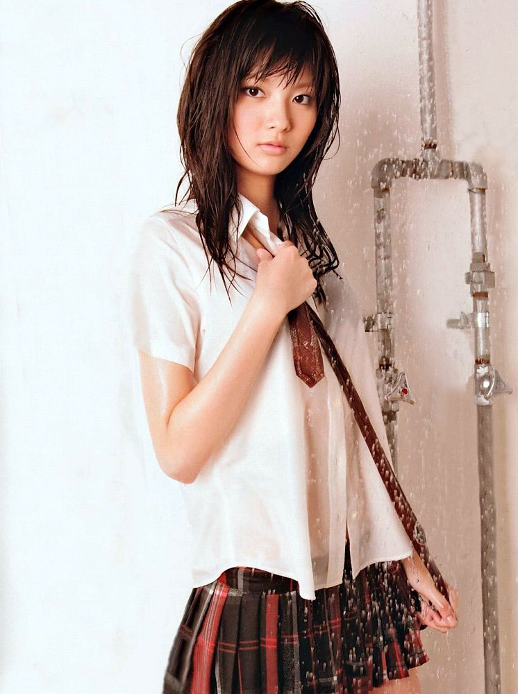 8頭身美人の新川優愛ちゃん画像まとめ。40枚:すももちゃんねる様