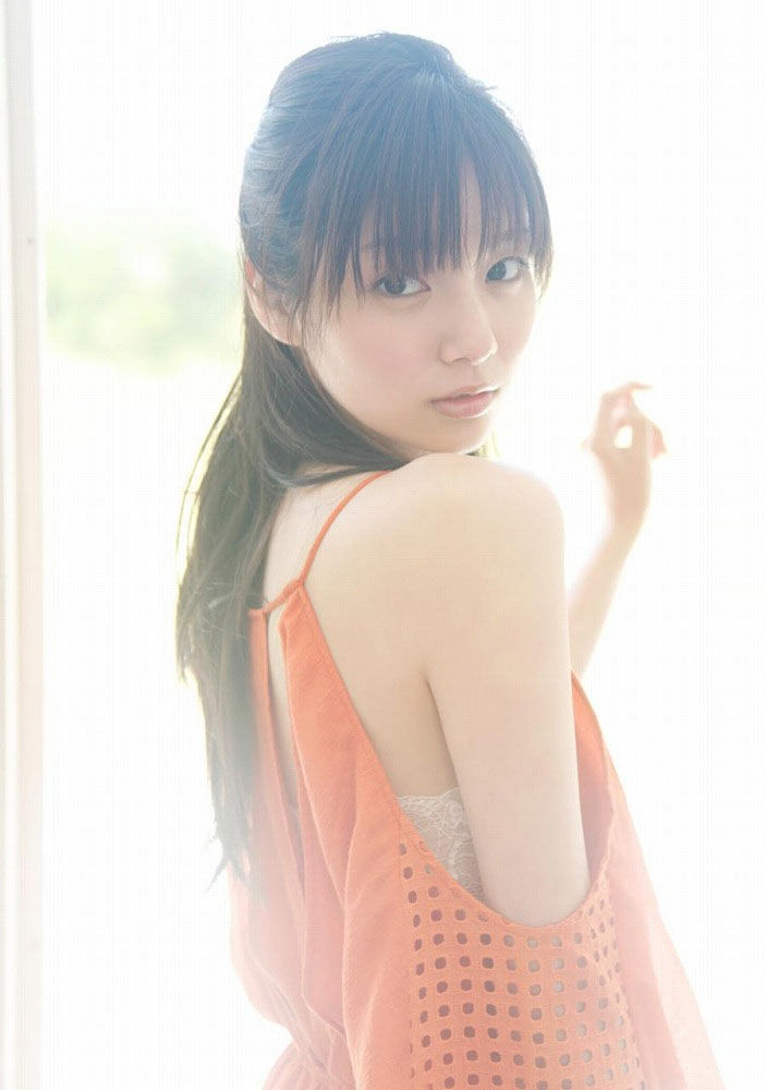 8頭身美人の新川優愛ちゃん画像まとめ。40枚:すももちゃんねる様