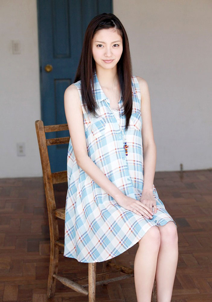 8頭身美人の新川優愛ちゃん画像まとめ。40枚:すももちゃんねる様
