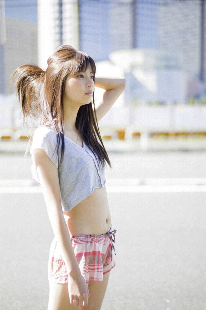 8頭身美人の新川優愛ちゃん画像まとめ。40枚:すももちゃんねる様