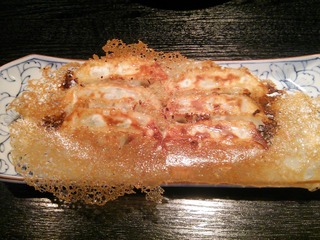 羽根付き餃子