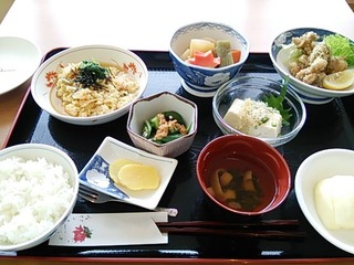 病院食(俯瞰)