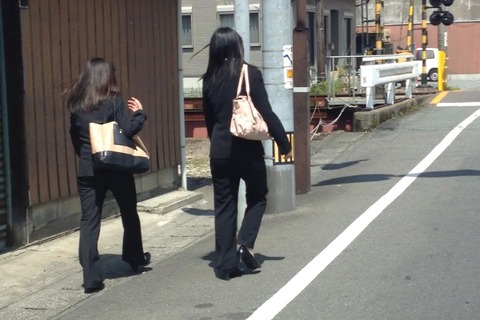 リクルートスーツフェチ、キタ━(゚∀゚)━!