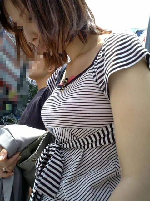 街で巨乳の女性撮ってきたから、皆で生おっぱいの想像しようぜ