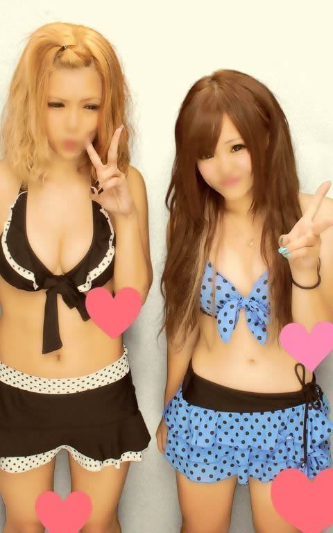 これは抜けるッ! ギャルたちのエロいプリクラを見よ