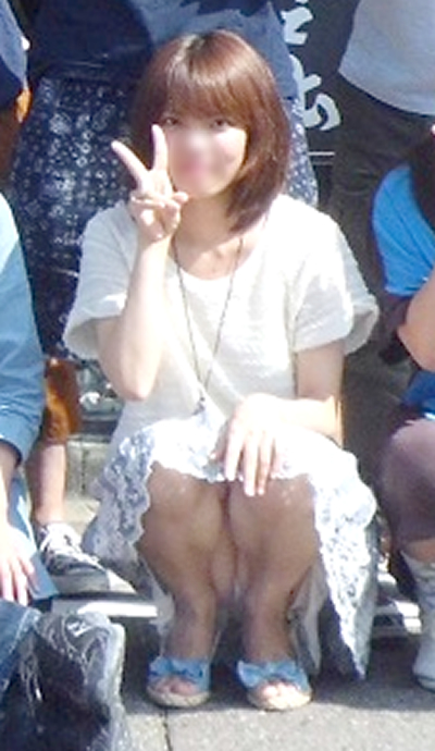 集合写真見てたら前列の女の子がパンチラしてそうだったから拡大してみた結果・・・ 【Part.2】