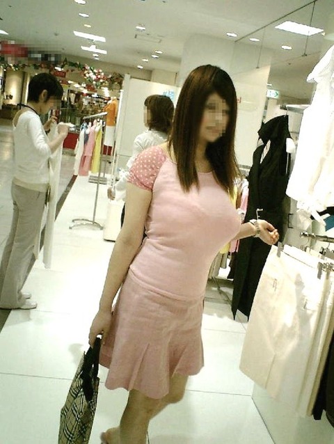 しょうがない、こうなったらプルンプルンの街撮り巨乳画像をうpするか