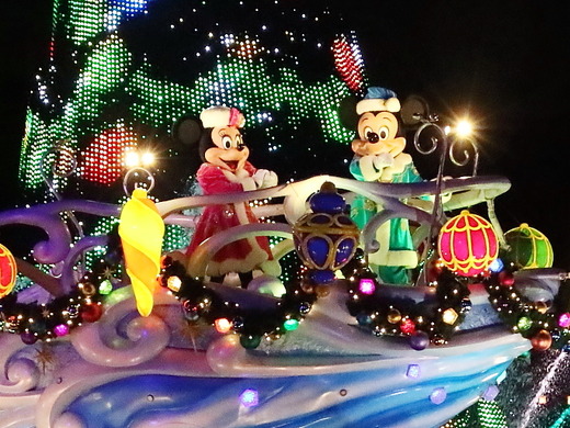 ファンタズミック、からのカラー・オブ・クリスマス☆夜のショーを堪能